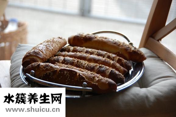 烂嘴角怎么治