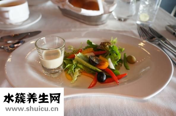 女孩痛经怎么办