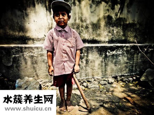 怎么做鬼脸
