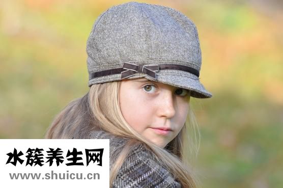 怎么样给新生儿喂奶