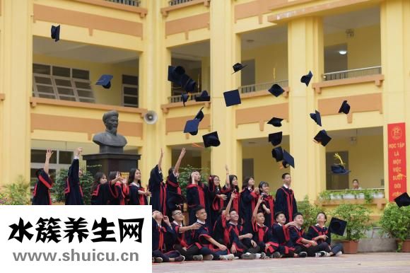 婴儿为什么打嗝