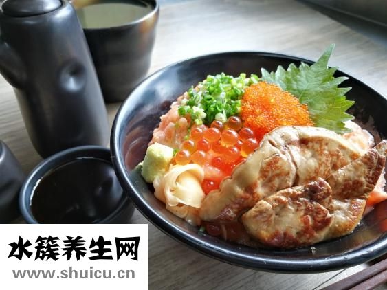 胃酸过多吃什么食物