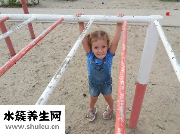 婴儿为什么打嗝