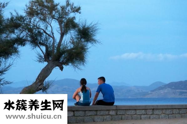 怎么样地看着