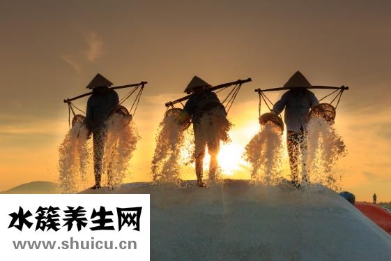 卫衣搭配什么裤子