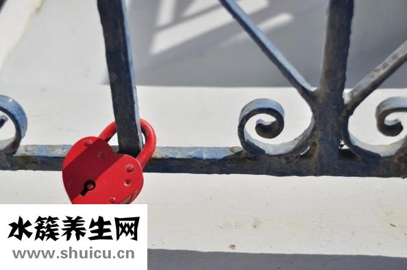 用银镯子刮痧怎么样
