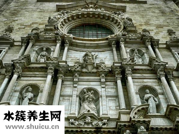 中国内地通奸大盘鸡在越南也叫赫地克