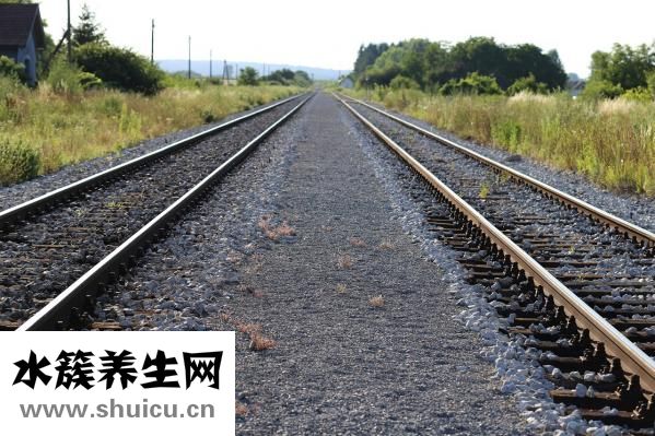 如何皈依佛门