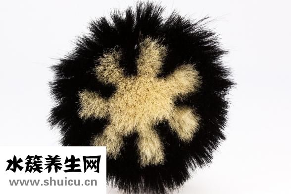 怎么洗头发？可以用盐水和橄榄油洗头？