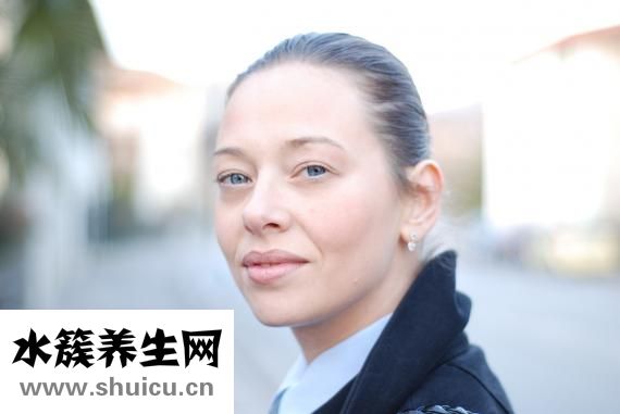 脸部过敏吃什么药