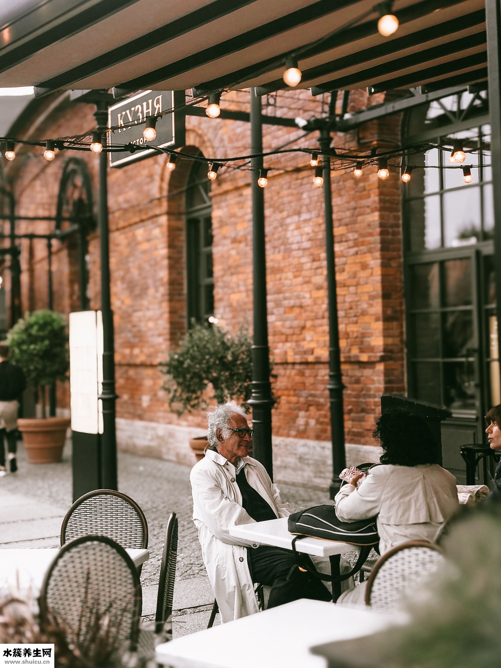 面瘫后遗症怎么治疗