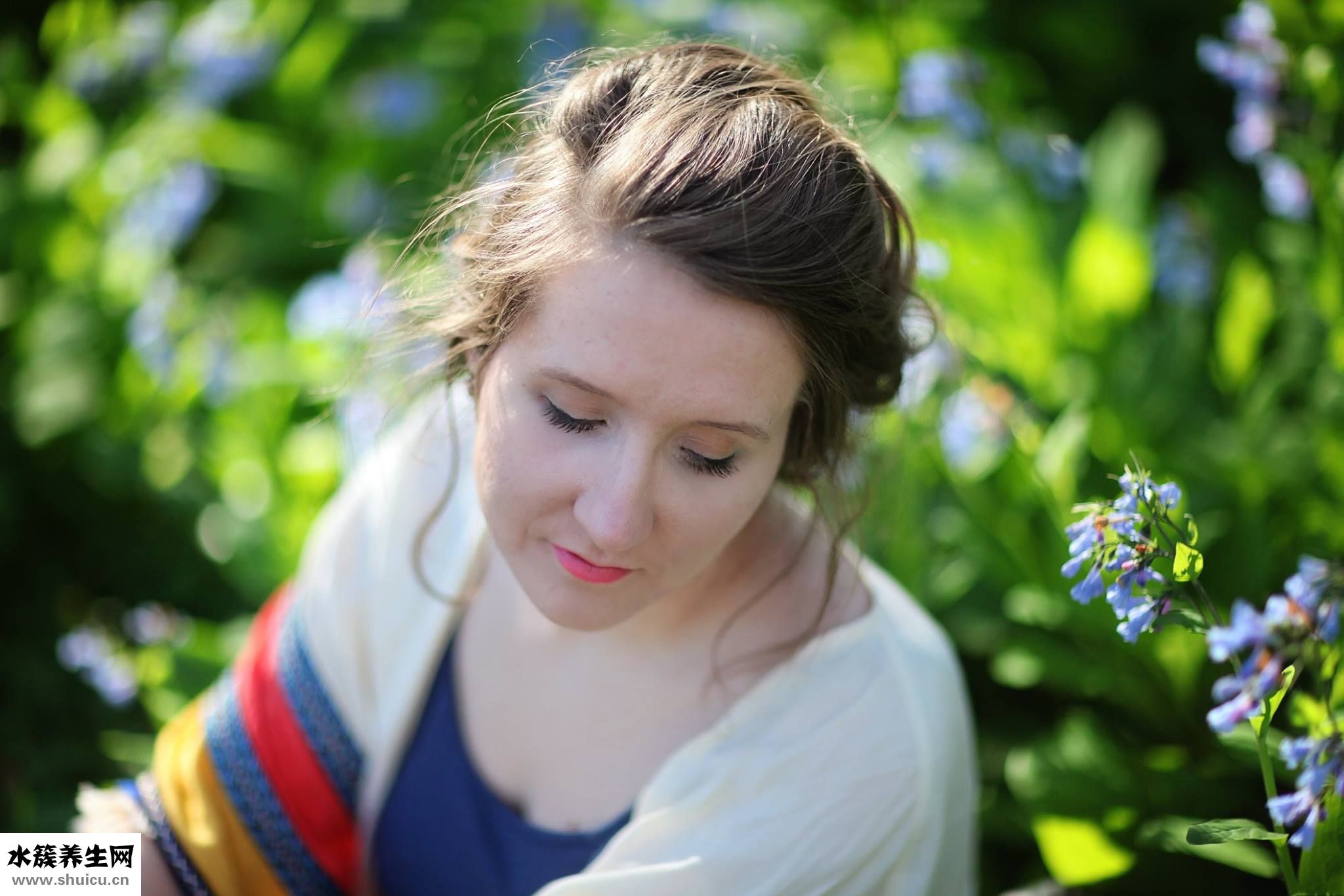 嘴唇起白泡怎么办