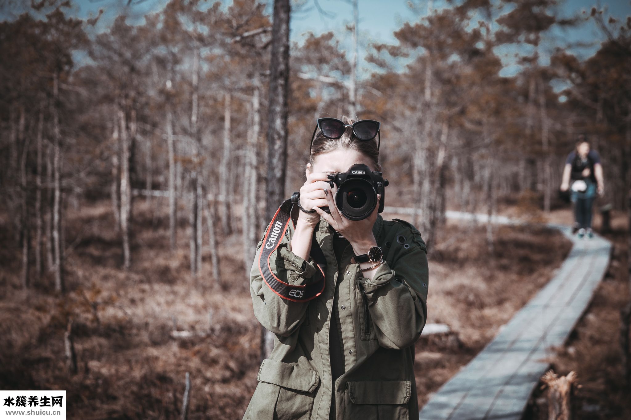 发尾微卷发型怎么弄