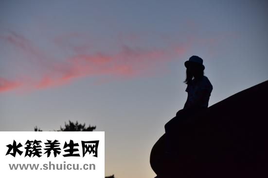 孩子拉肚子吐怎么办
