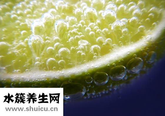 怎么治老打嗝？喝温水或吃点糖效果更好