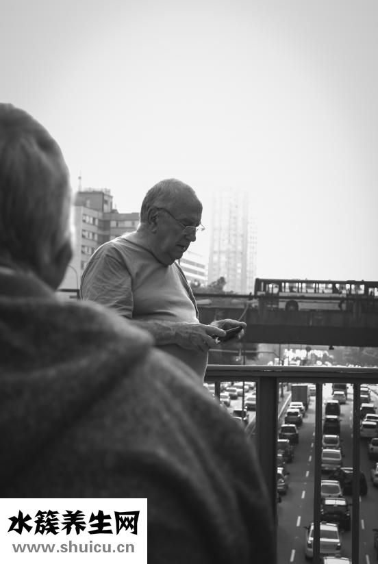 脸上凹坑怎么治疗