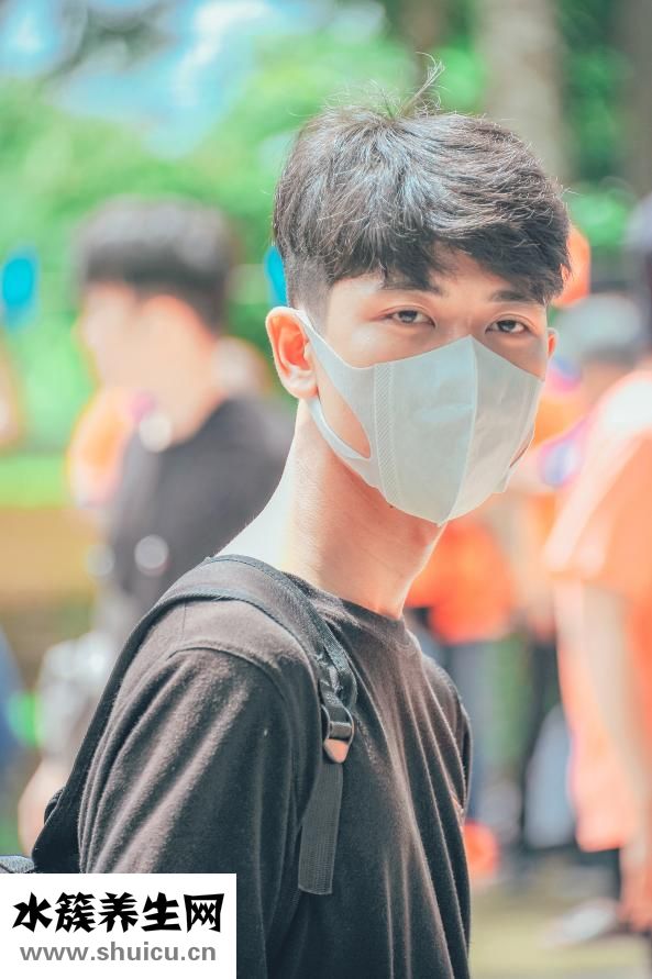 面相显老怎么办