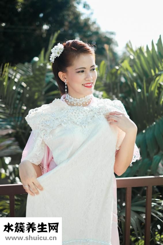 冬天结婚怎么穿婚纱