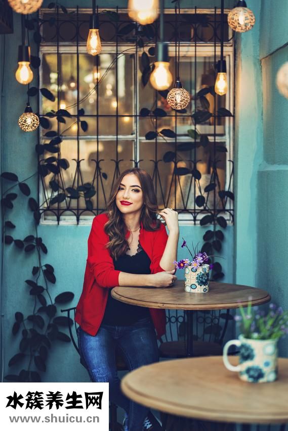 脸上凹坑怎么治疗