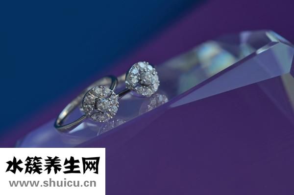 仿瓷怎么挂