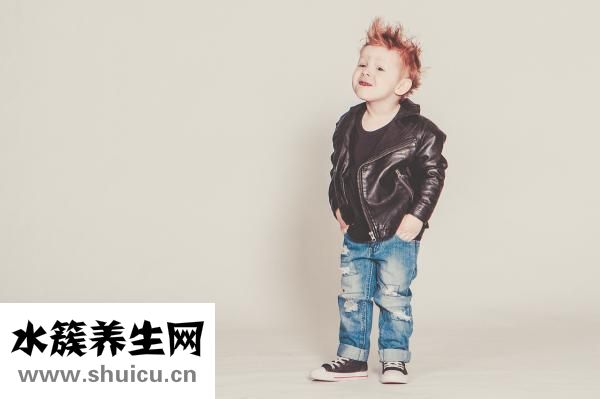 内裤怎么叠成玫瑰花
