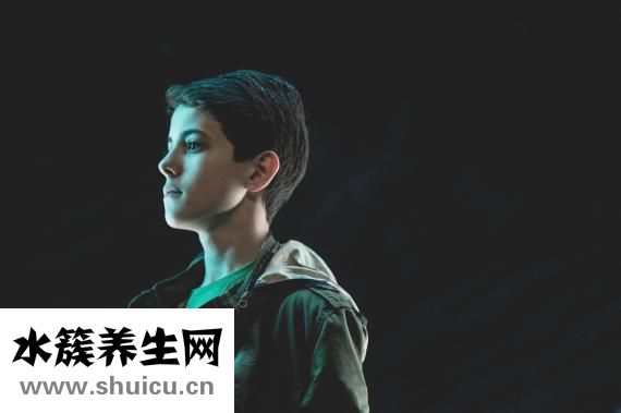 男生肤色偏黑怎么办