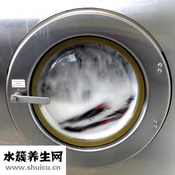 洗衣服手破了怎么办