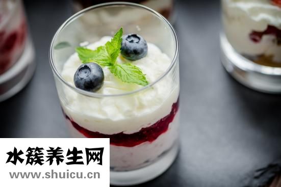 鹦鹉鸟里的水怎么换