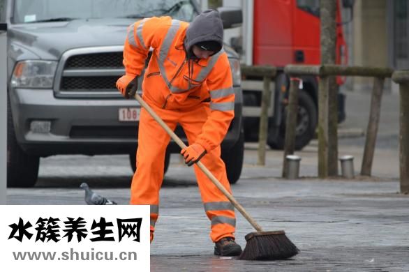 黑色牛仔裤怎么洗