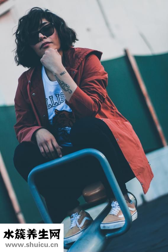 怎么在脸上打阴影