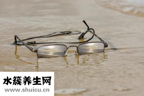 风吹流泪是怎么回事
