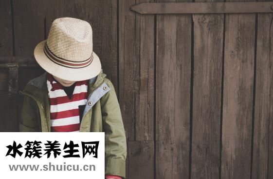 风吹流泪是怎么回事