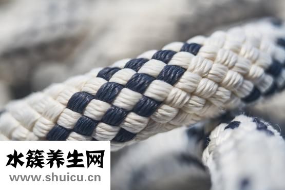 怎么用绳子编心