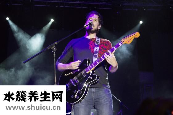 父亲生活邋遢怎么办