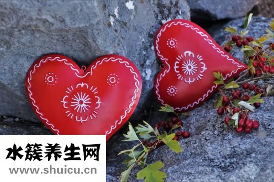 心跳快胸闷怎么办