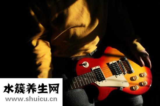 嗓音粗怎么办
