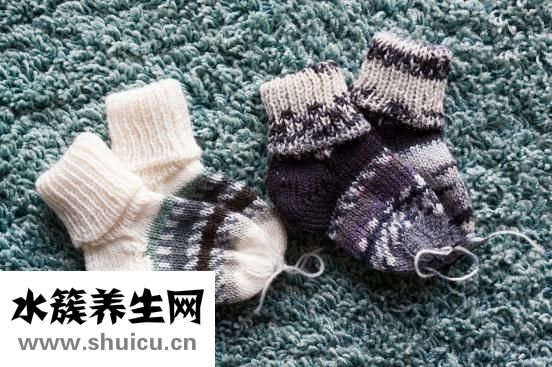脚底干燥怎么回事
