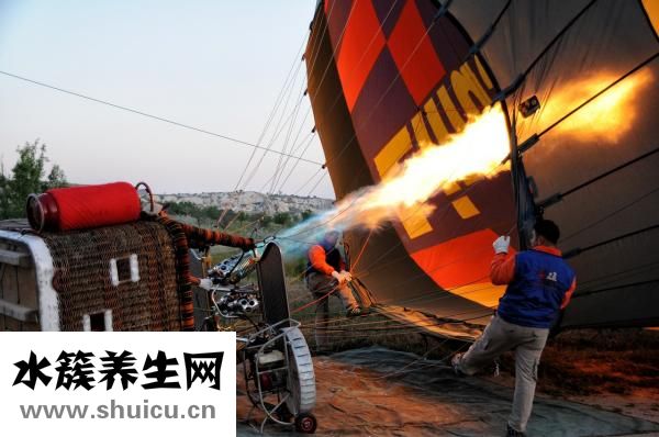 脚感觉冒火怎么回事