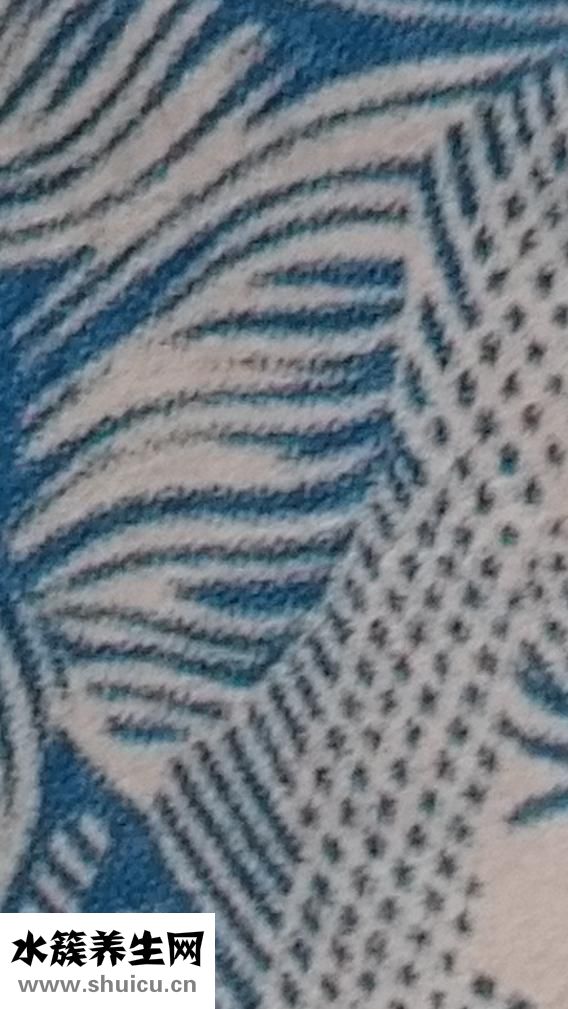 吊带牛仔裤怎么搭配