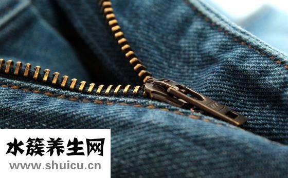 牛仔裤怎么放