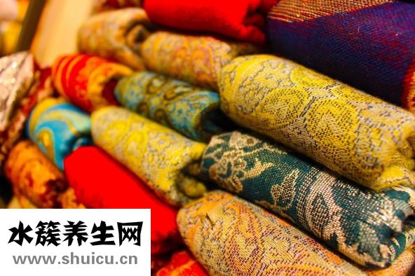 衣服上的猪油怎么洗