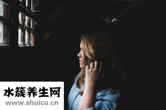 蓝黑色头发怎么做