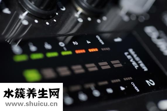 取硅油的手术怎么做