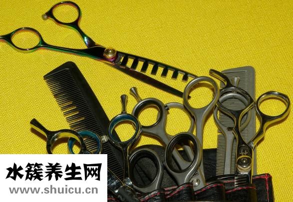 男生头发怎么变蓬松