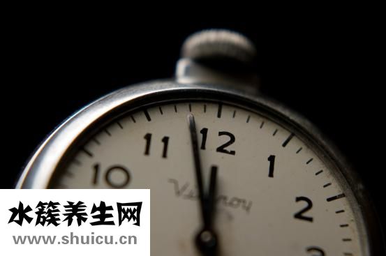 婴儿偏脸怎么办