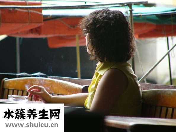 双眼皮贴怎么撕下来