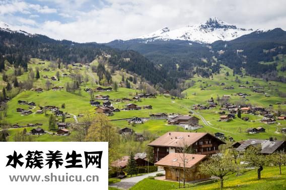 老师和学生怎么了