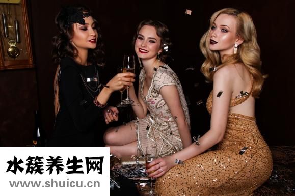 做直发怎么烫