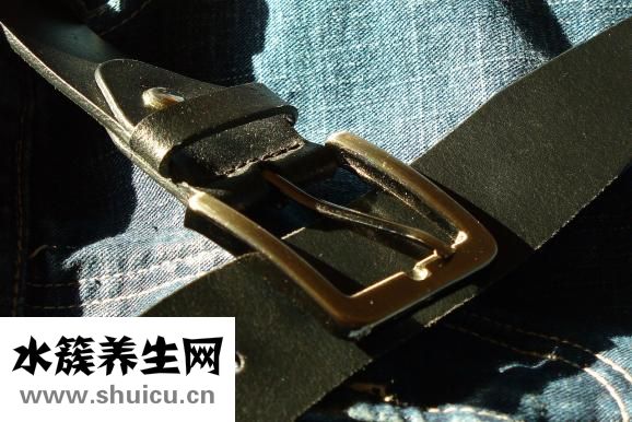 宝宝开裆裤怎么穿