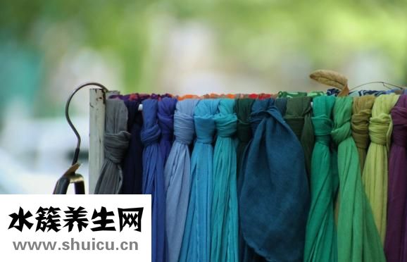 长的围巾怎么戴